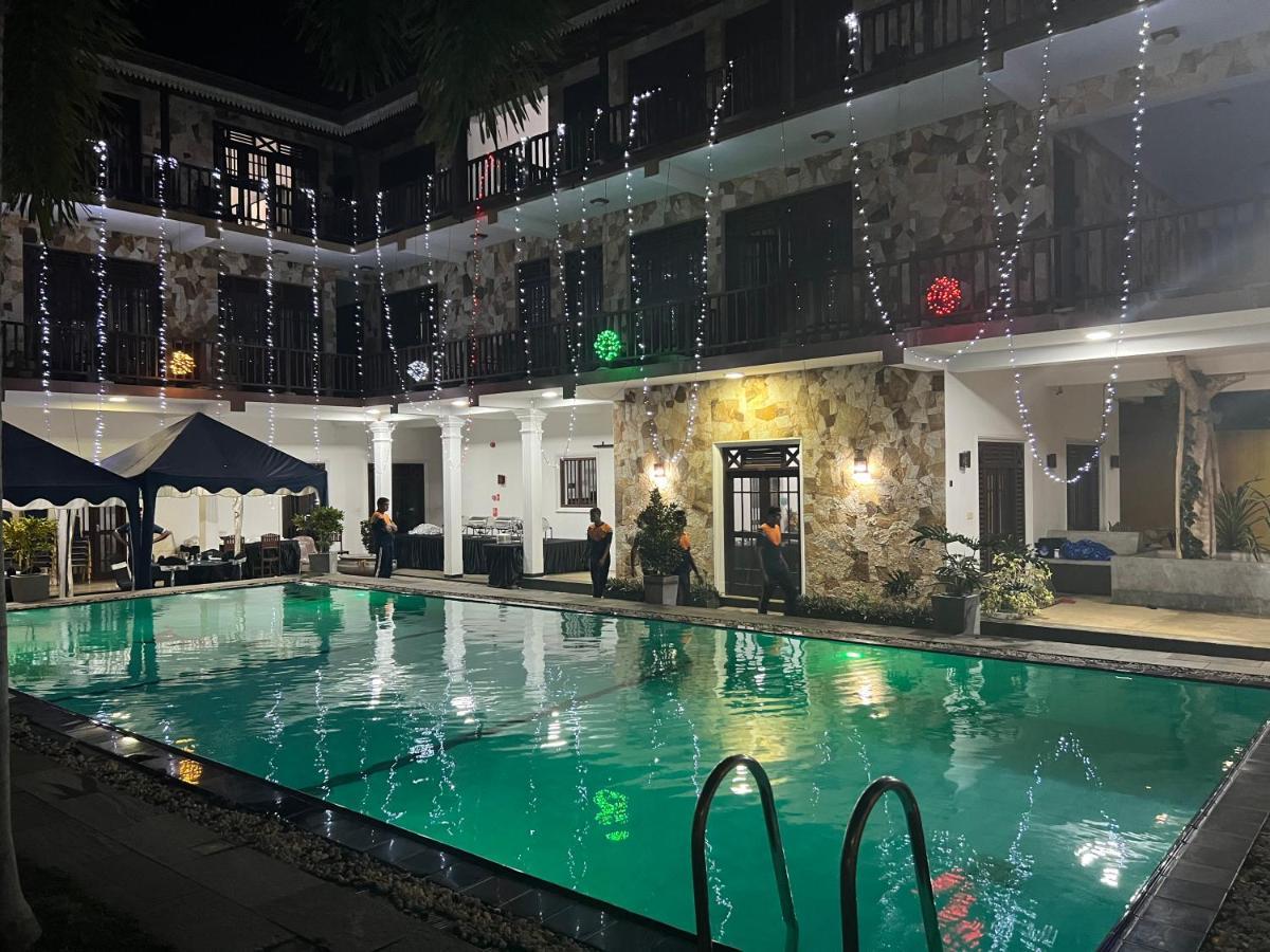 Scandinavia Hotel Hikkaduwa Exteriör bild